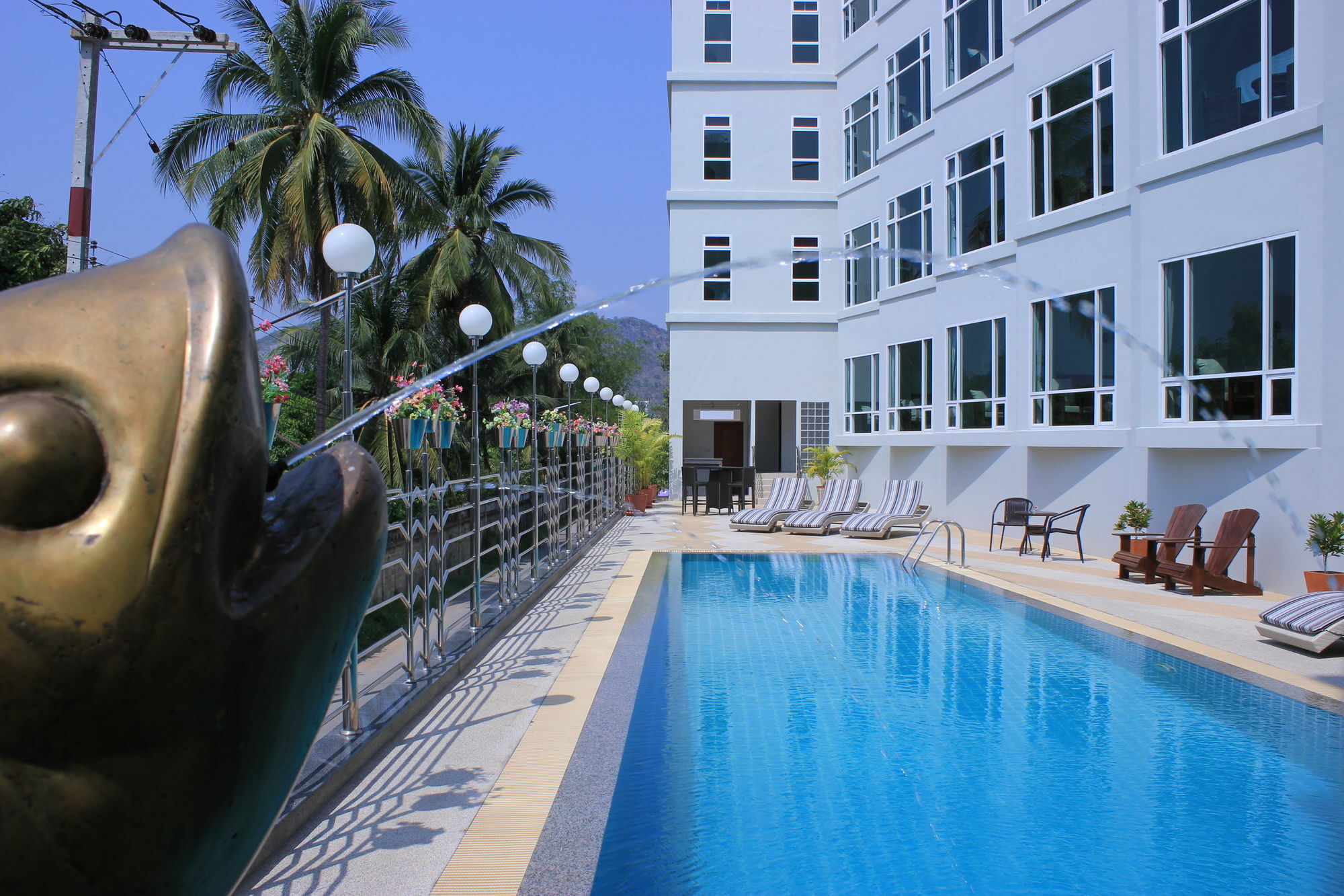 Kanchanaburi City Hotel Экстерьер фото