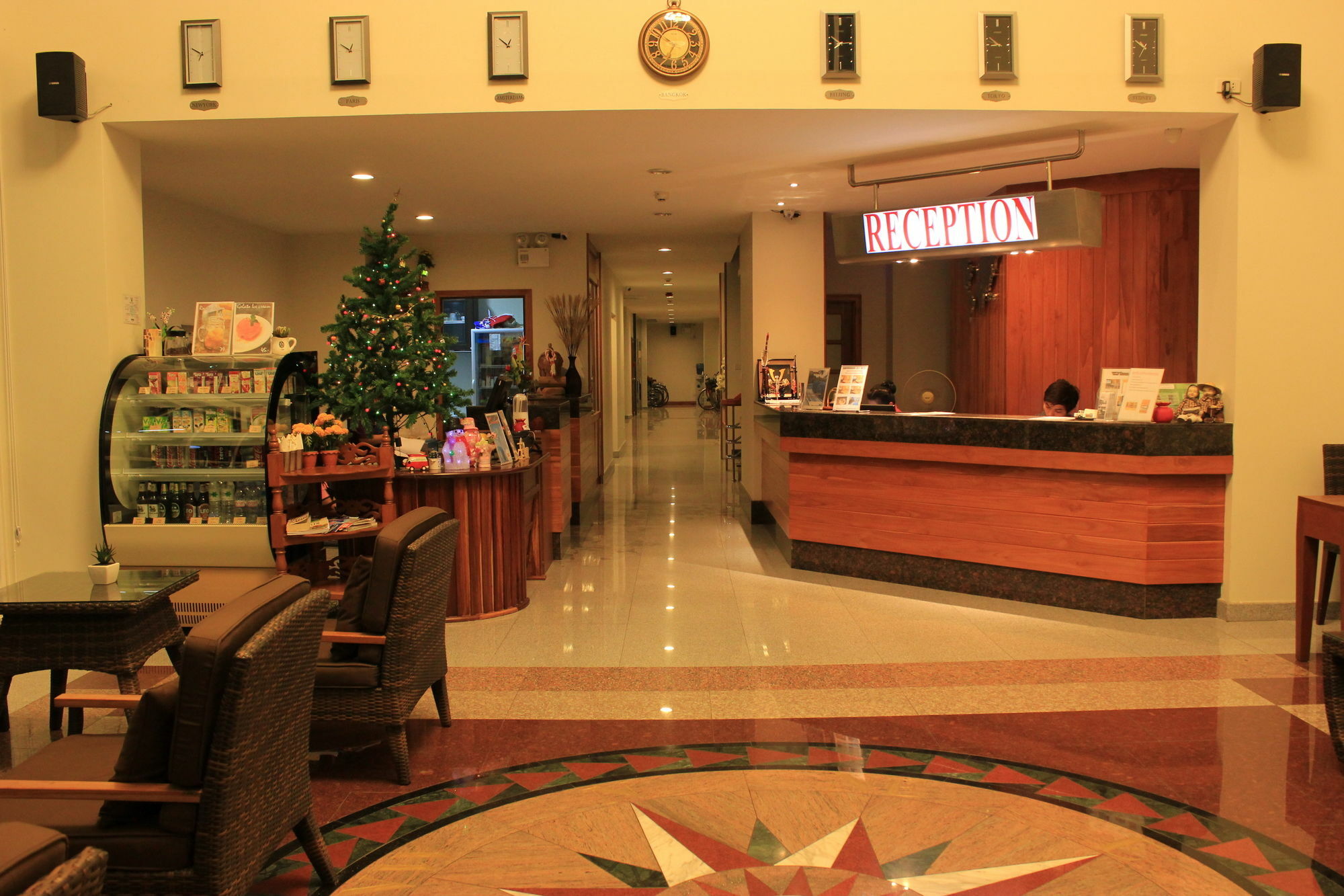 Kanchanaburi City Hotel Экстерьер фото