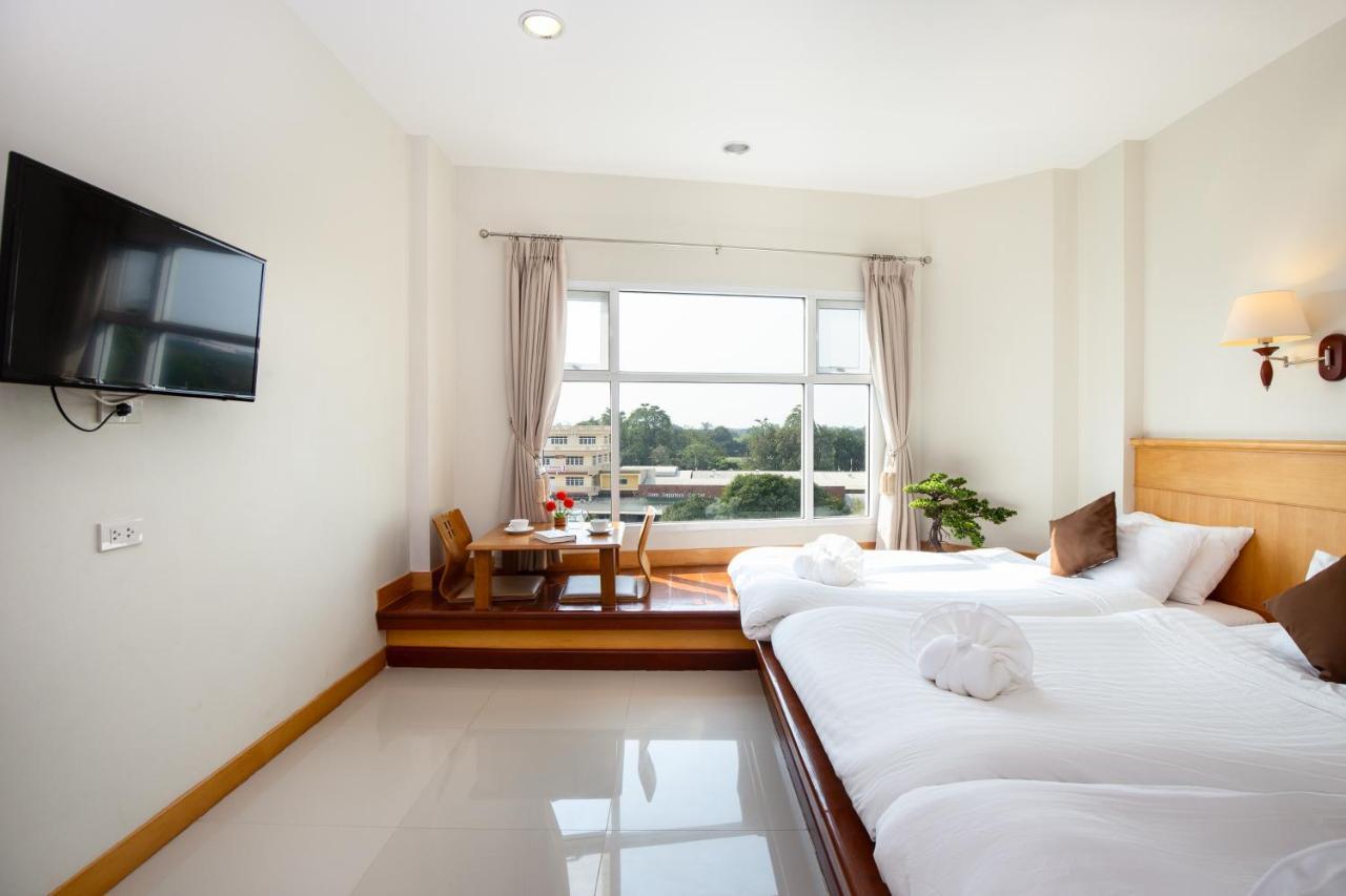 Kanchanaburi City Hotel Экстерьер фото